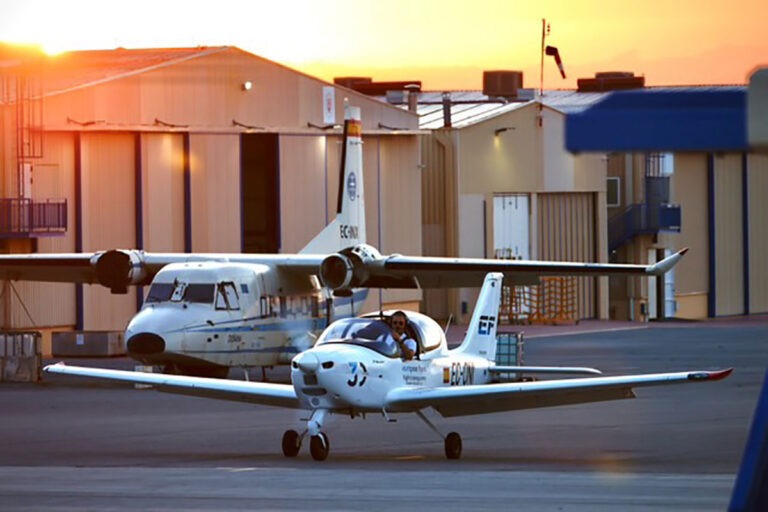 ¿Qué es un NOTAM? Guía breve para pilotos (LEMU)